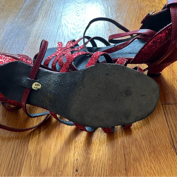 Ruby red salsa shoes - Picture 3 of 4